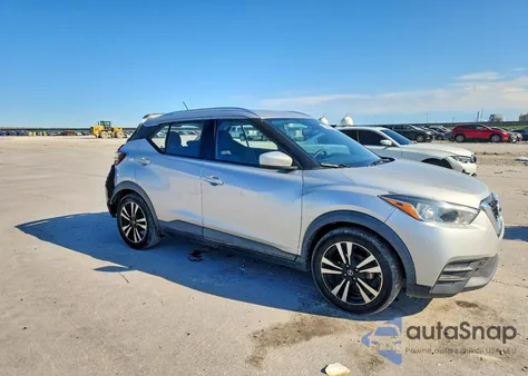 2019 Nissan Kicks S z USA, uszkodzony, nr VIN 3N1CP5CU6KL529529